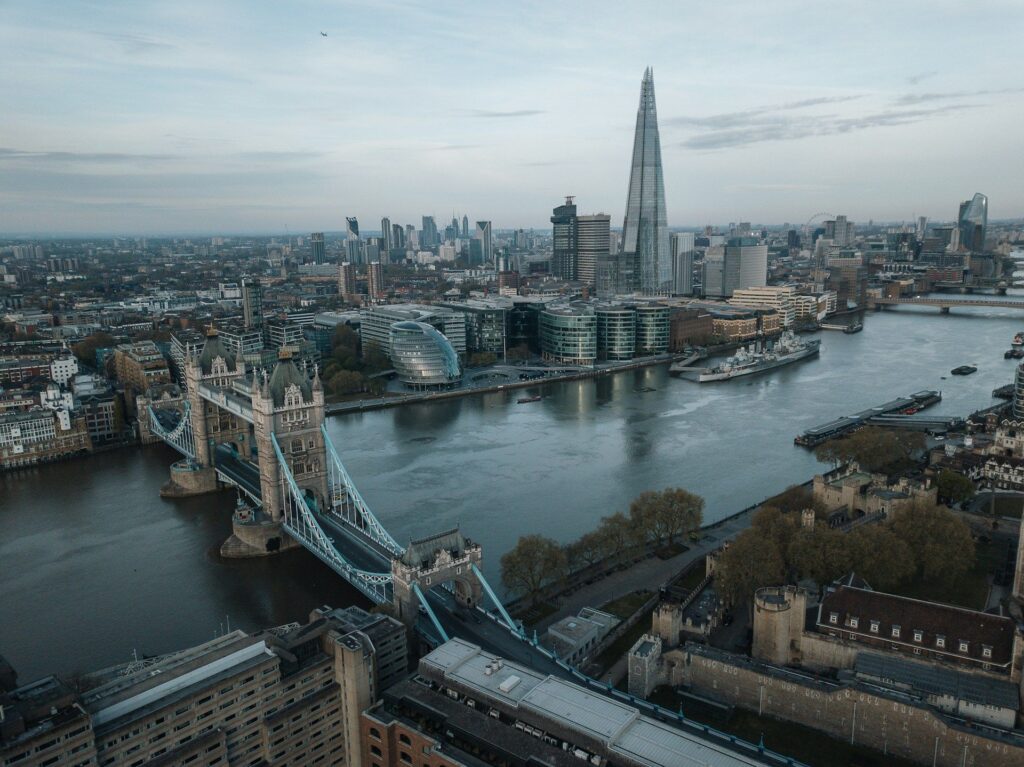 ¡La plataforma de tokens BPX Exchange conquista el registro cripto de la FCA británica! 🚀💥