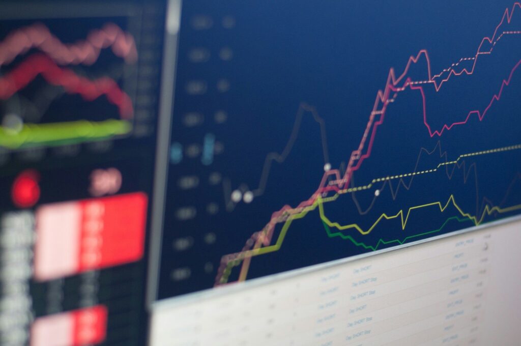 ¡Alerta Crypto! Tarifas acaparan el show mientras los volúmenes del ETF de BTC se disparan en Americas