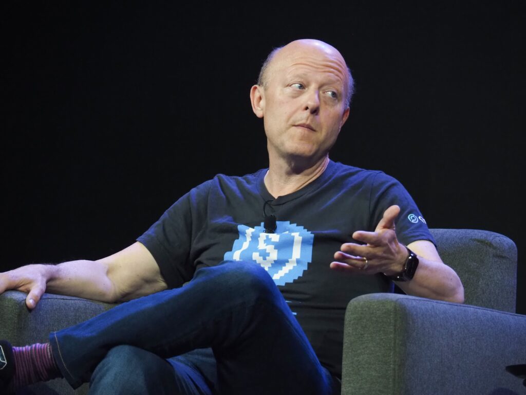 ¡Bomba en las finanzas! CRCL alcanza récord histórico y su valor de mercado casi iguala a la stablecoin USDC en Coinbase