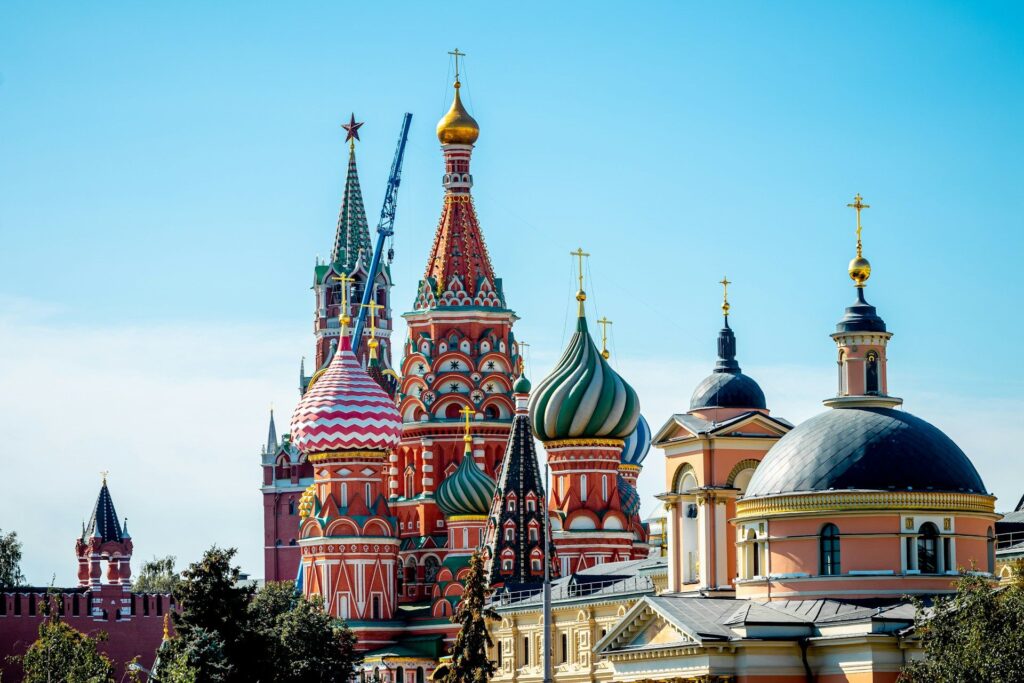 ¡Gigante ruso Rostec quiere lanzar su propia stablecoin y plataforma RT-Pay en Tron y esto va a revolucionar todo!