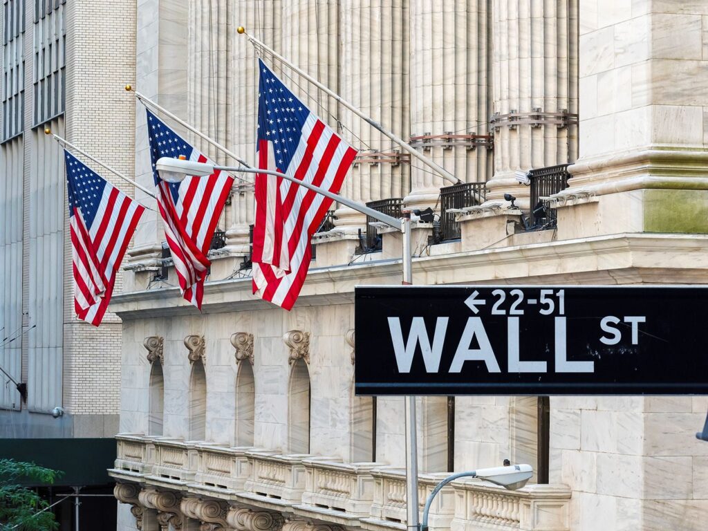 ¡Increíble! Bitcoin No Logra Escapar del Abrazo Letal de Wall Street Esta Semana