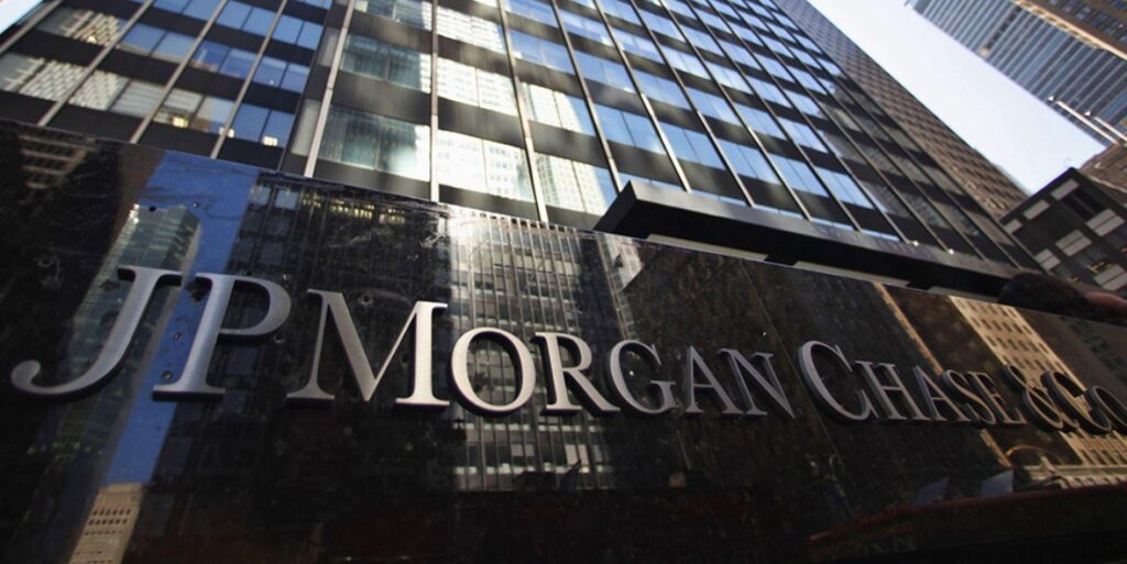 ¡JP Morgan se lanza a cazar préstamos respaldados por Bitcoin y Ethereum y esto te va a sorprender!