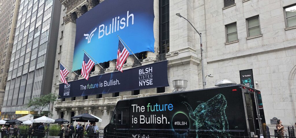 ¡Boom! Bullish (BLSH) se dispara en bolsa tras su épico estreno en la bolsa