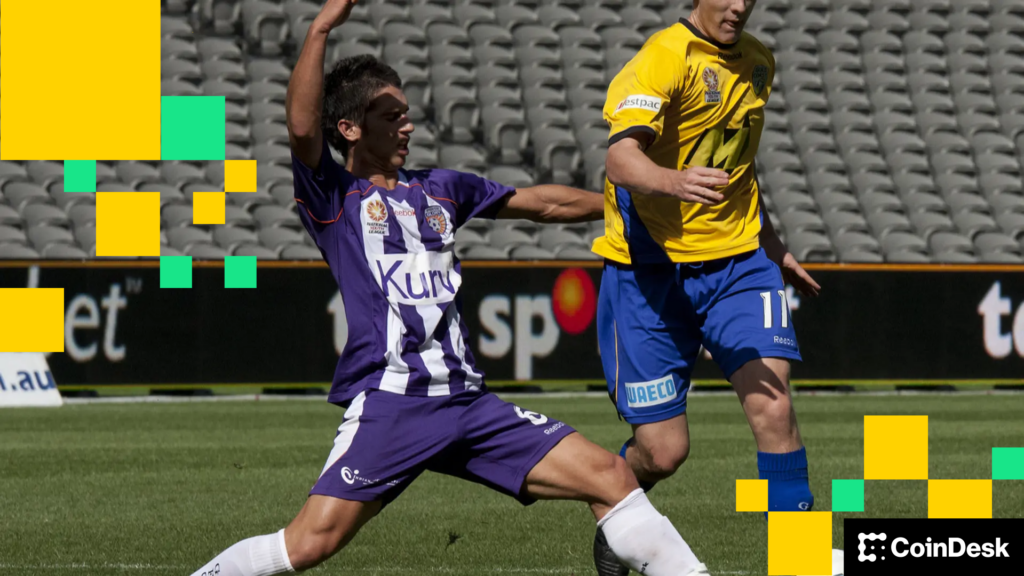 ¡Alerta en Solana! Bitcoin choca otra vez con la línea del tiempo 2017-21 y SOL lanza una advertencia de 'estrella fugaz' que nadie vio venir