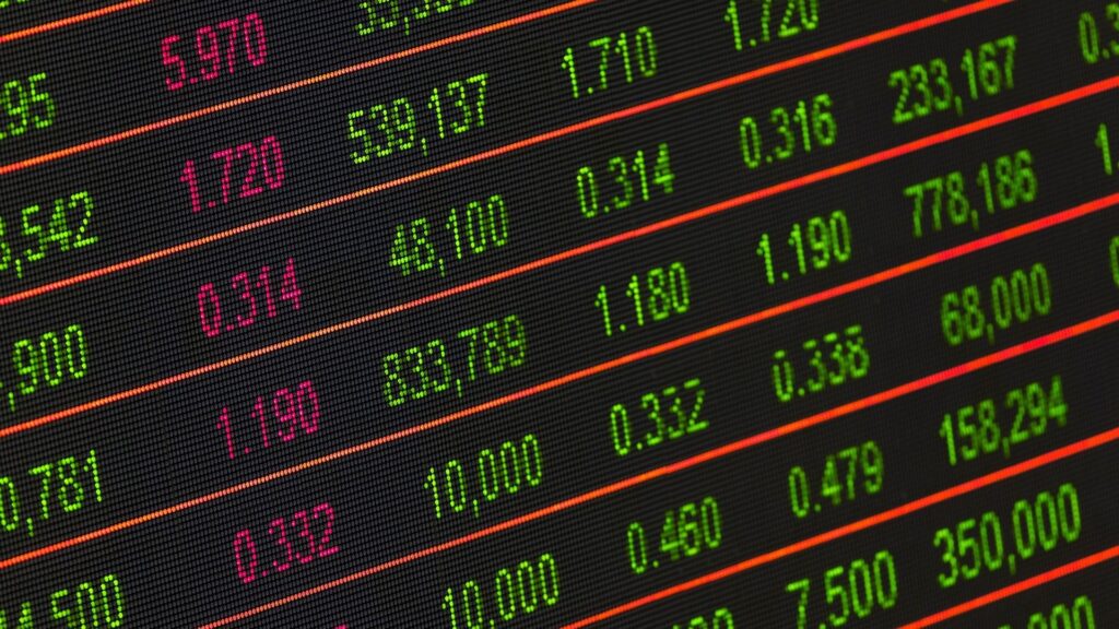 ¡Alerta roja en las criptos! Mercado bajista se fortalece antes de los empleos en EE. UU. y vencimiento de opciones