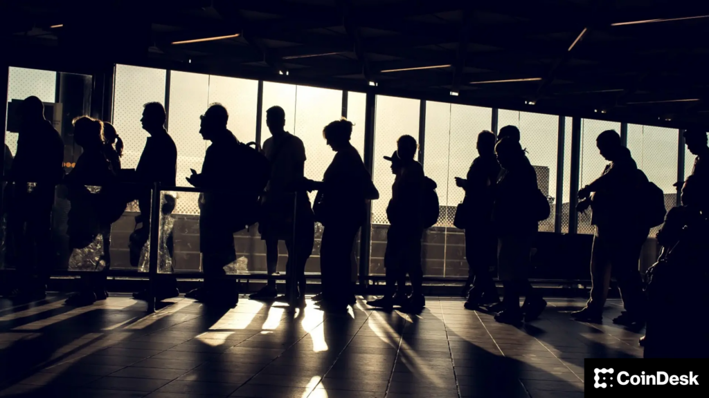 ¡Caos total en The Protocol! La cola de salida de ETH se atasca y los validadores no dan tregua