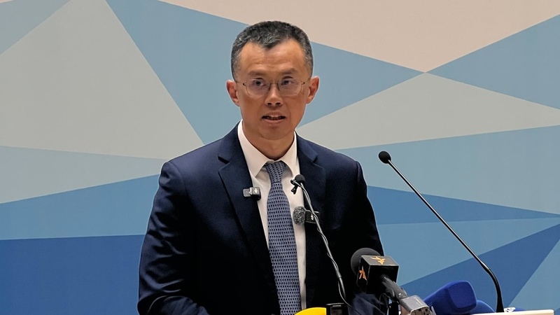 ¡CZ mete turbo y lanza la stablecoin que Kirguistán no esperaba!