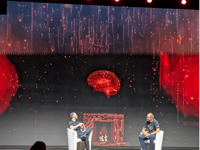 ¡Increíble! Hombre usa chips en su cerebro para comprar bitcoins y te contamos cómo lo hizo