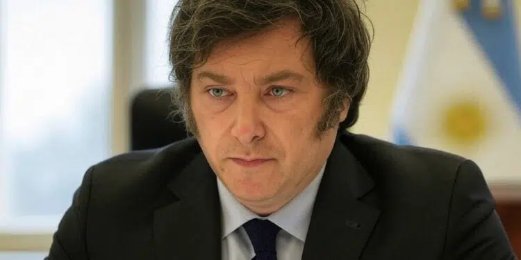 Milei prende la mecha: ¿La locura del libre mercado que está revolucionando Latinoamérica?