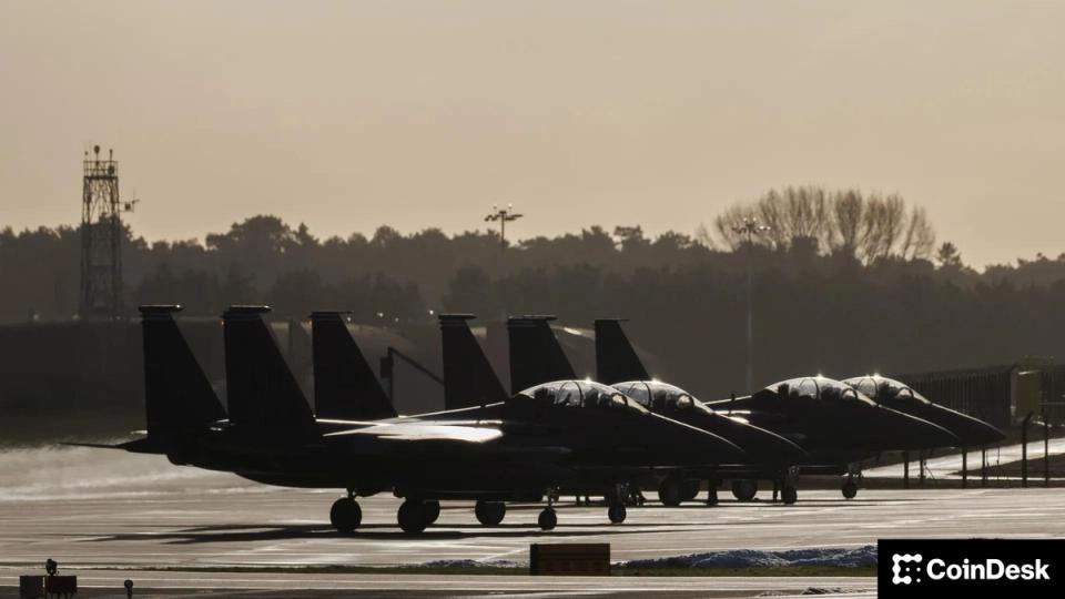 ¡Alerta! Bitcoin se desploma a 63,000 dólares mientras EE.UU. e Israel lanzan ataques contra Irán