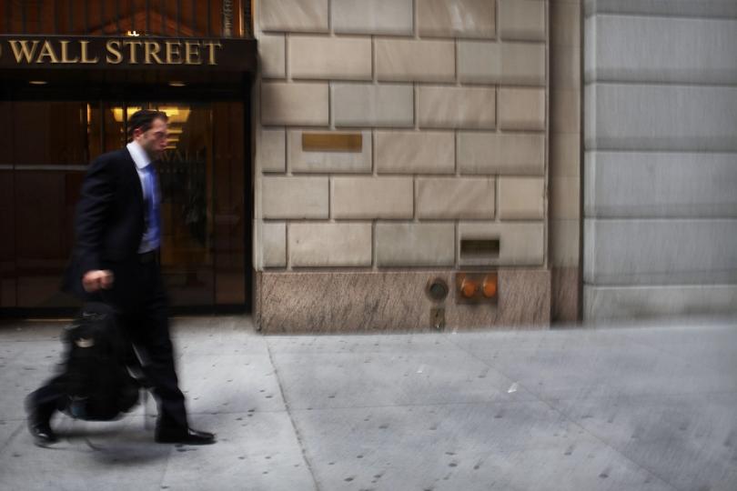 ¡Las grandes instituciones vuelven a apostar por las criptos aunque Bitcoin se desploma un 25%!