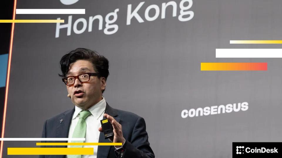 ¡Bombazo en el mundo cripto! Ethereum Foundation le pasa 5,000 ethers a BitMine por 10.2 millones en mega trato OTC