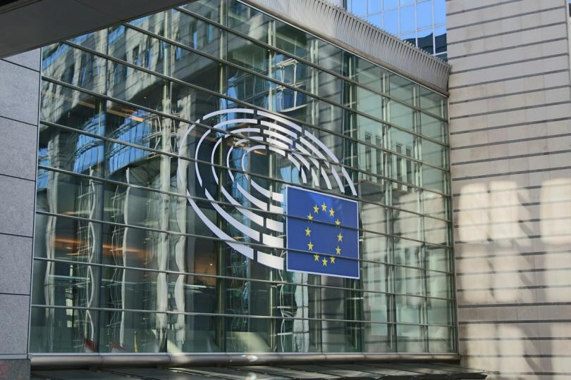 ¡Adiós burocracia! 39 titanes financieros exigen turbo urgente para la prueba europea de blockchain