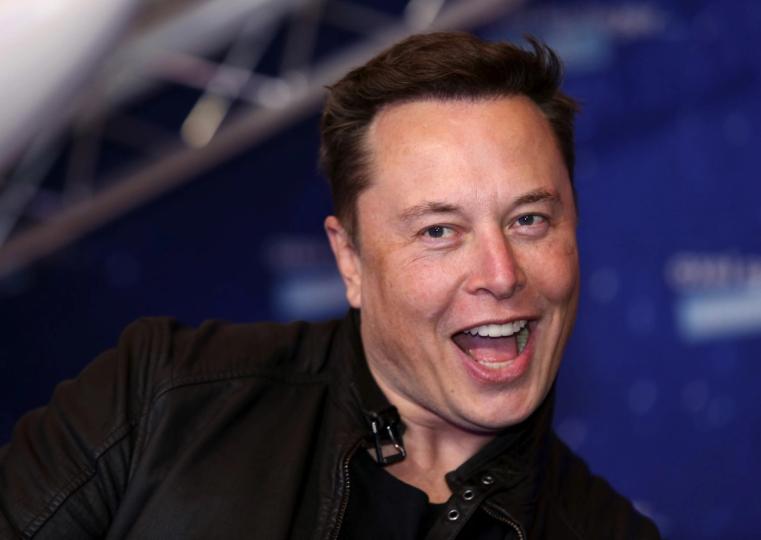 ¡Tesla se lleva un susto de $173M en Bitcoin y los fans tiemblan con la caída del BTC!