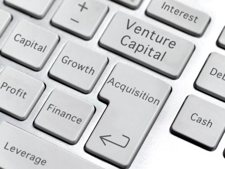 La IA se está comiendo los fondos de VC: ¡Mira cómo las criptofirmas están esquivando el bocado!