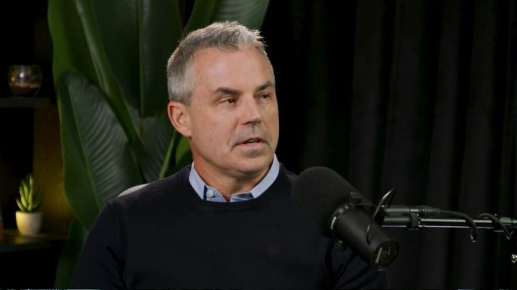 ¡Choque de titanes! BlackRock y Morgan Stanley se lanzan la guerra definitiva por el trono de los ETF de bitcoin