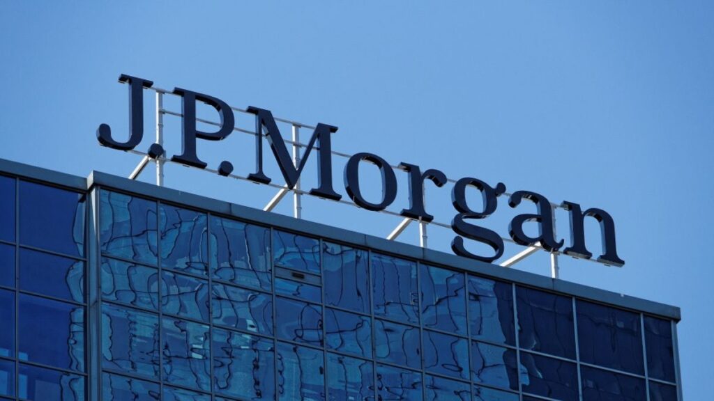 JPMorgan mueve 5.000 millones de dólares al día en activos tokenizados y no vas a creer cómo lo hacen