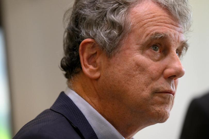 Un grupo con millones de dólares de Solana Policy Institute pone toda la carne en el asador para bloquear a Sherrod Brown en el Senado ¡te contamos cómo!
