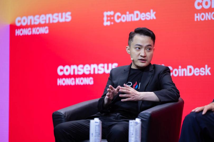 ¡Drama al rojo vivo! Organización ligada a Trump demanda a Justin Sun por difamación tras la contra demanda del creador de Tron