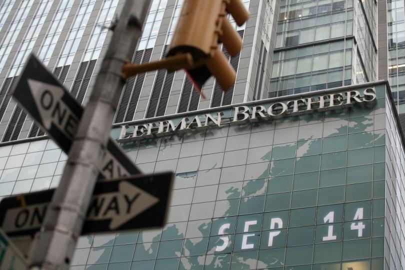 ¡Sorpresa! Los estadounidenses siguen confiando más en los bancos que en las criptos para manejar su dinero