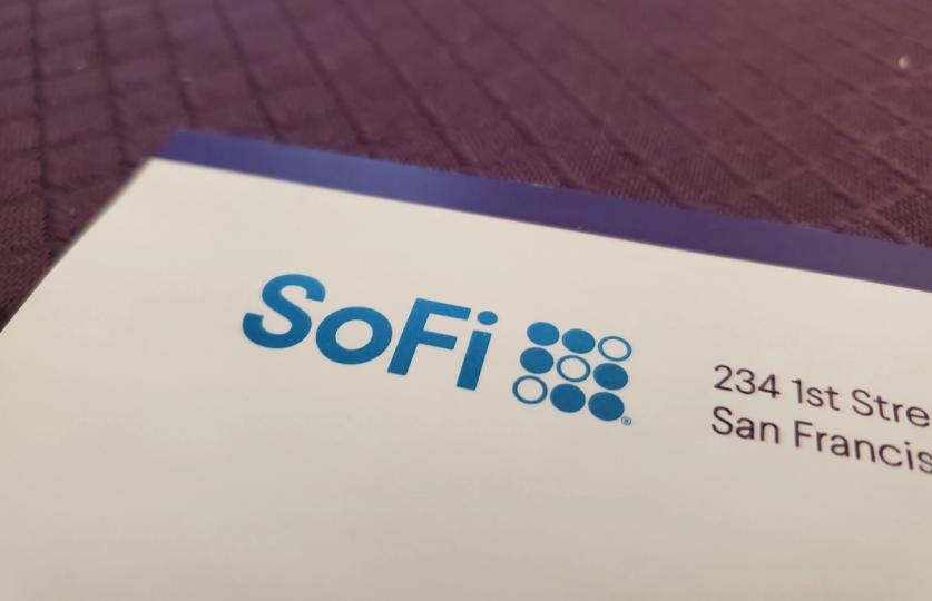 ¡SoFi lanza una stablecoin de banco para conquistar a 15 millones en el mundo cripto!