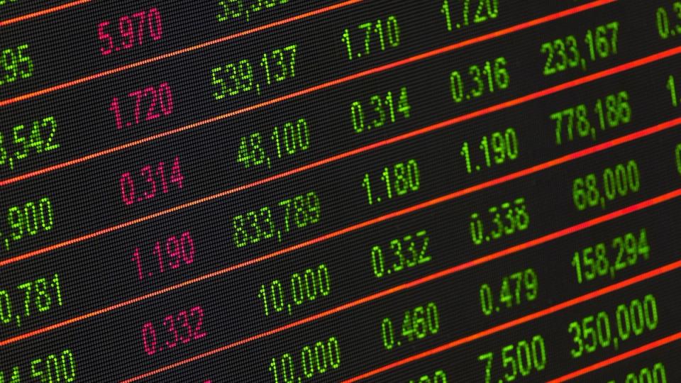 ¡Boom récord! Volumen de opciones call del S&P 500 explota a 2.6 billones de dólares y Bitcoin podría volar alto