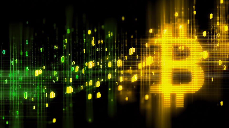 Bitcoin coquetea con los 77,700 dólares mientras los analistas acechan el soporte en 75,000 tras ola de liquidaciones ¡No creerás qué pasará!