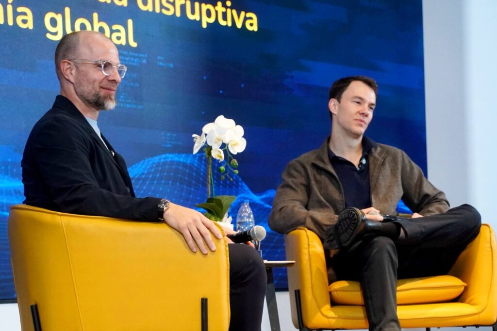 ¡La visita del cofundador de Coinbase a Venezuela lo dice todo y la comunidad está enloquecida!