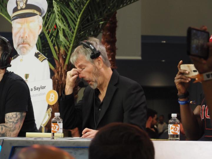 La venta de bitcoins de Strategy desata un caos de apuestas de 14 millones en Polymarket ¡No creerás lo que pasó!
