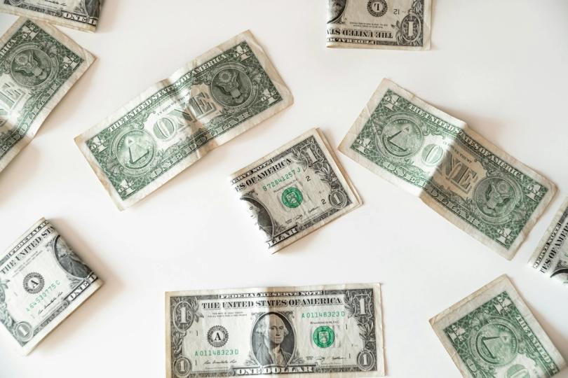 ¡Adiós a la hemorragia de miles de millones! Los fondos de Bitcoin y Ether en bolsa frenan su sangría récord