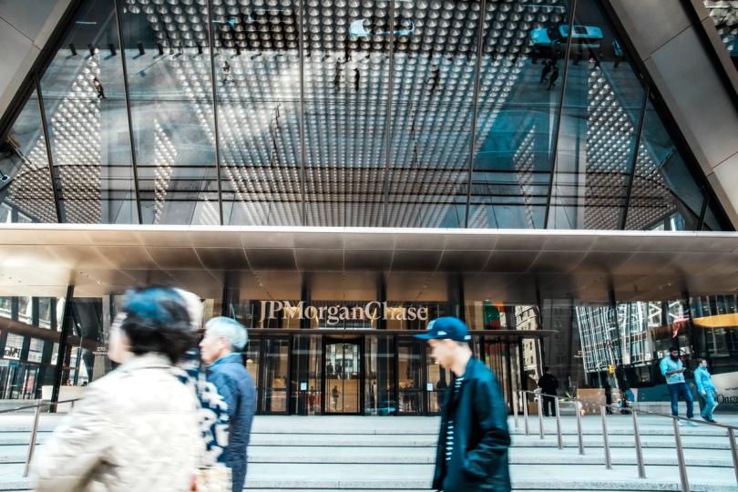 JPMorgan apoya ley cripto en EE.UU. pero alerta: ¡ojo con los riesgos digitales que vienen!