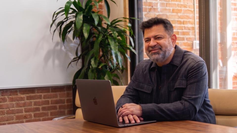 El CEO de Netomi revela cómo el mercado de IA de 5 billones de dólares podría disparar la demanda de stablecoins ¡prepárate para la revolución!