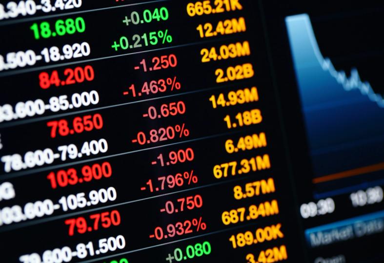 ¡Bitcoin se desploma casi a 62,000 dólares mientras la burbuja del AI explota y HYPE se desploma un 14%!