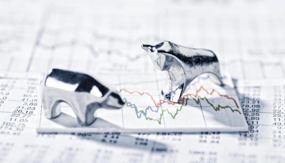 Bitcoin se agarra fuerte a los $63,000 después de su peor semana en meses ¡y un giro macroalucinante lo salva al último segundo!