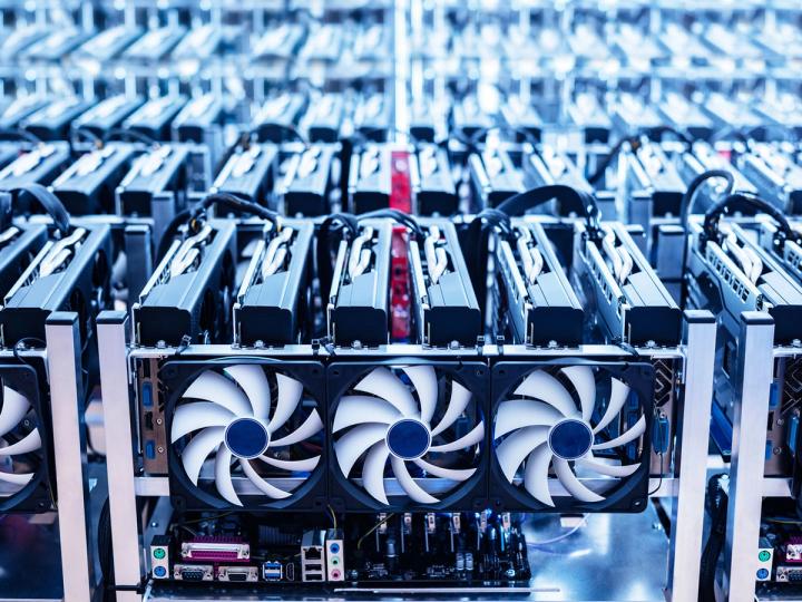 ¡Cuidado! La red de minería de Bitcoin se pone nerviosa con cada vaivén del precio, advierte JPMorgan