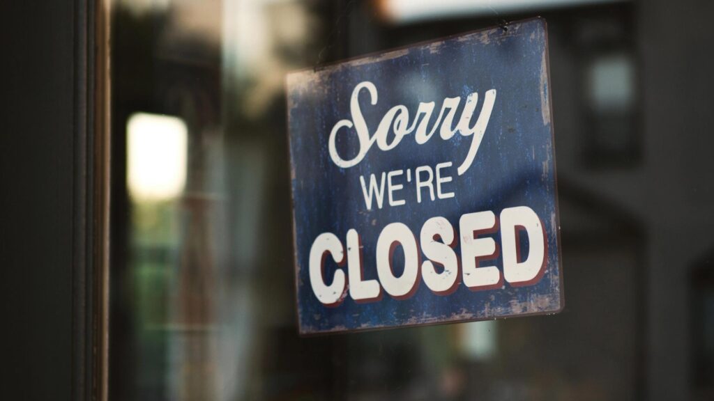 ¡Adiós a BitMart! Exchange cierra tras 9 años y el token BMX se desploma un 58% en caída libre