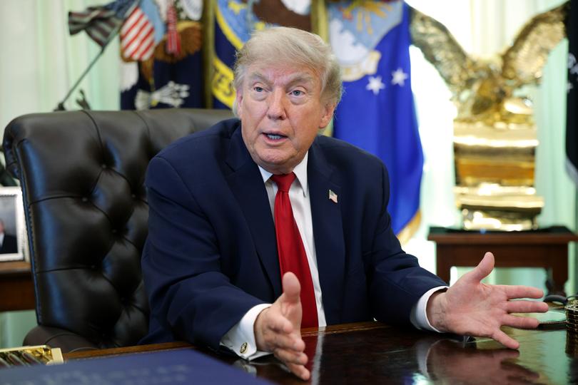 ¡Trump se embolsó más de mil millones con criptos justo antes del desplome del mercado!