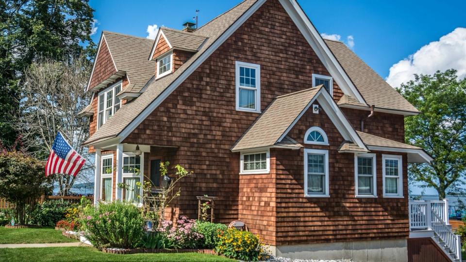 Casas en Bitcoin: ¡Adiós dólar, hola sorpresa en tu bolsillo!