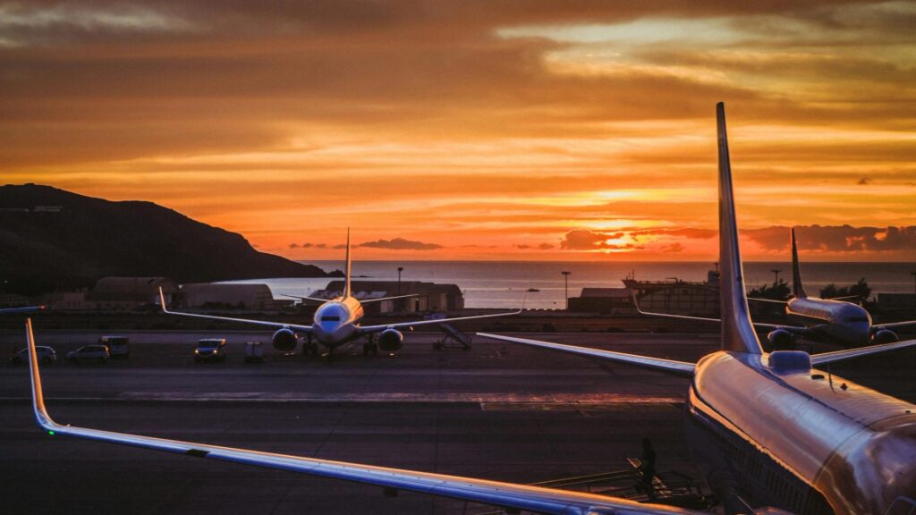 ¡FlightAware pone a Kalshi contra las cuerdas por apostar a cancelaciones de vuelos!