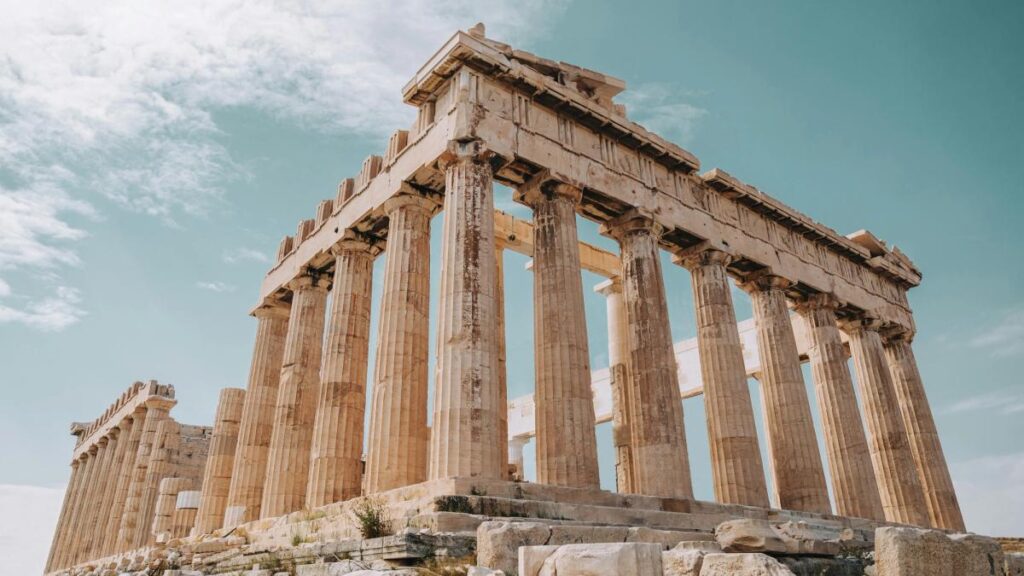 ¡Grecia se pone seria y quiere cobrarte un 10% de impuesto por ganar con tus criptos!