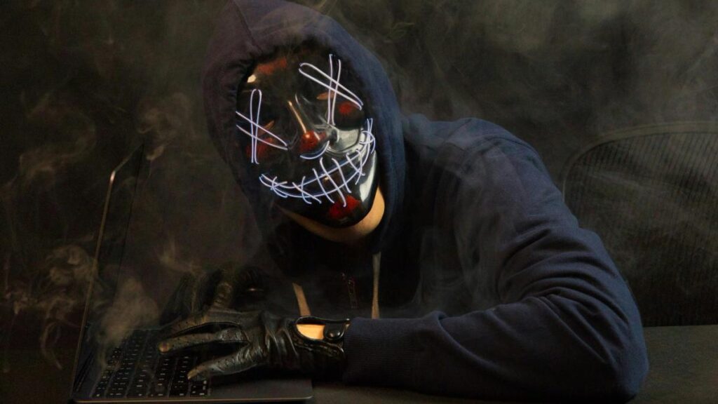 ¡Cae capo de las drogas en la dark web! 40 años de cárcel y pierde 101 millones en Bitcoin