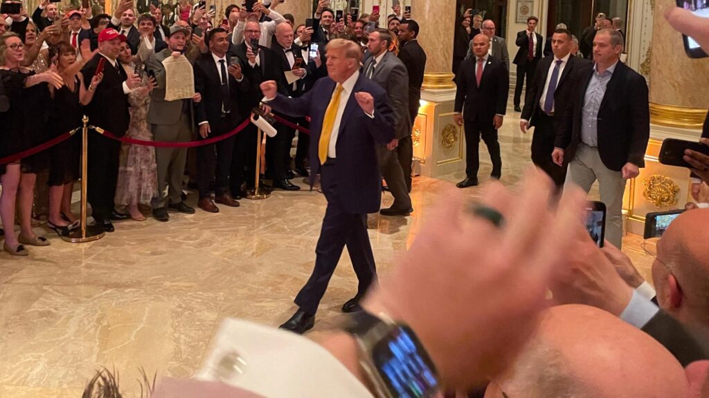 ¡Otra cena exclusiva para millonarios de Trump memecoin que no te vas a creer!